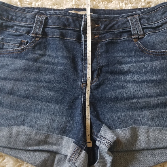 BLUE SPICE jean shorts - Picture 3 of 6